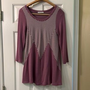 Emerald Purple Tunic with Graphic Design and 3/4 Sleeves